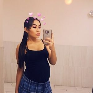 Meet your Posher, Courtney